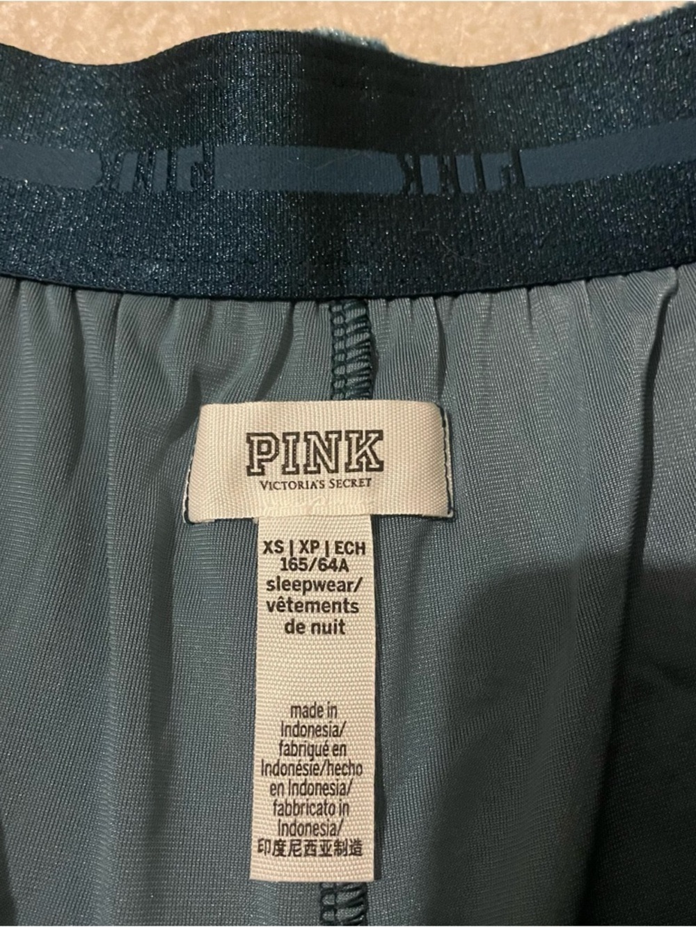 VS. PINK bling velvet sleep shorts X-small like new - Picture 6 of 8